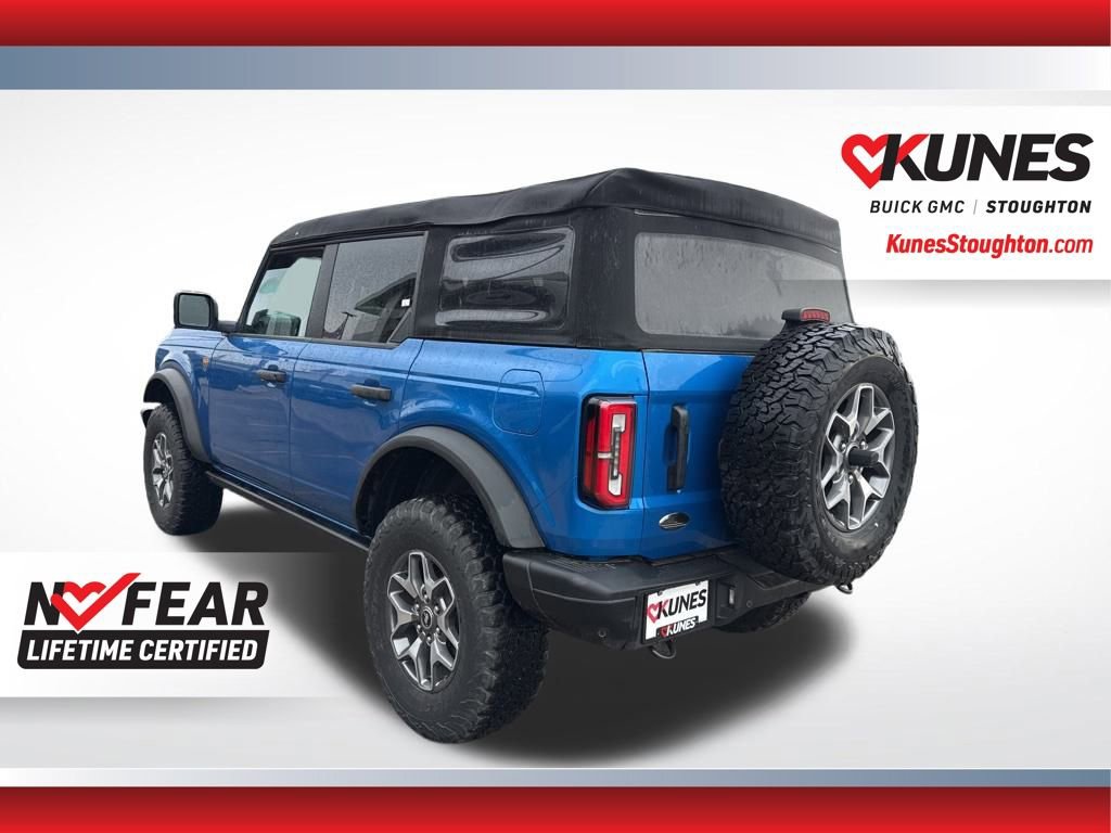 Used 2023 Ford Bronco Badlands image 9
