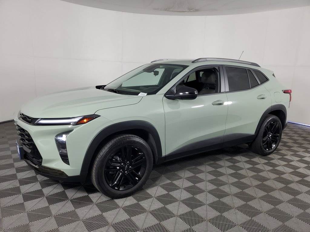 Used 2026 Chevrolet Trax ACTIV image 8