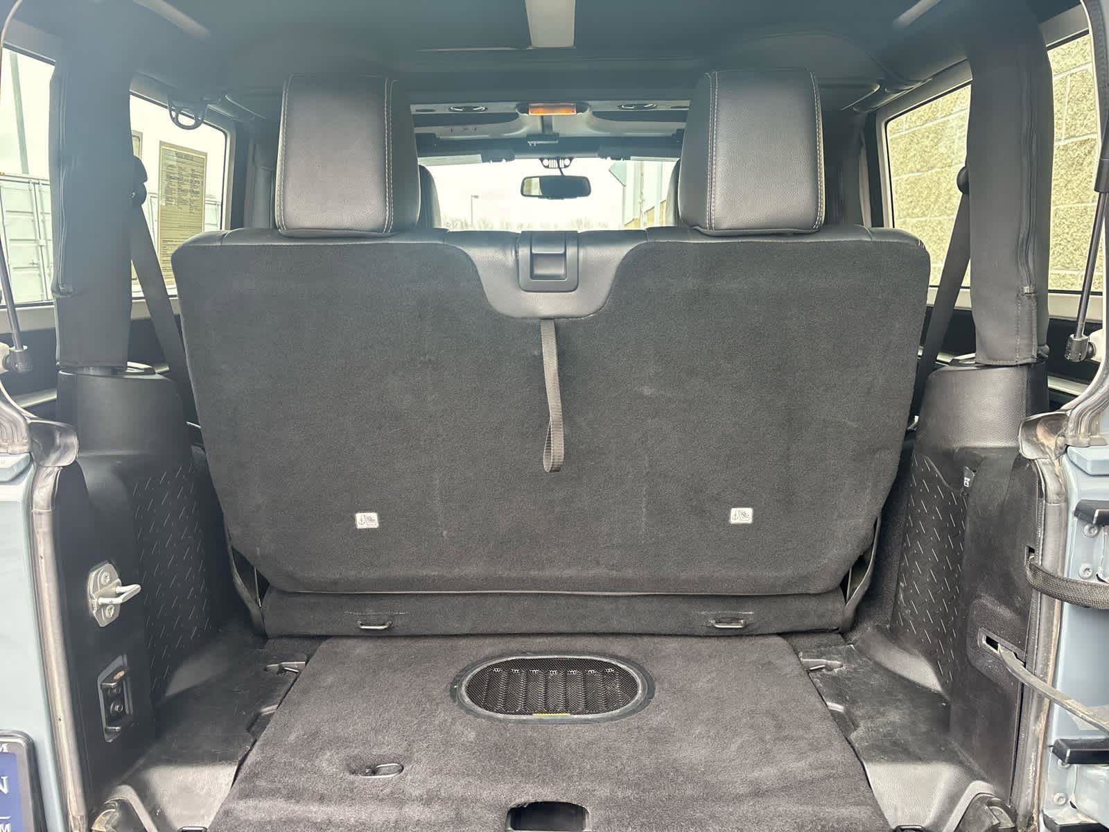 Used 2015 Jeep Wrangler Rubicon w/ Dual Top Group image 26