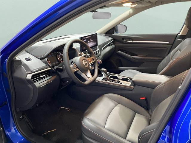 Certified 2025 Nissan Altima 2.5 SR w/ SR Premium Package AWD/4WD image 15