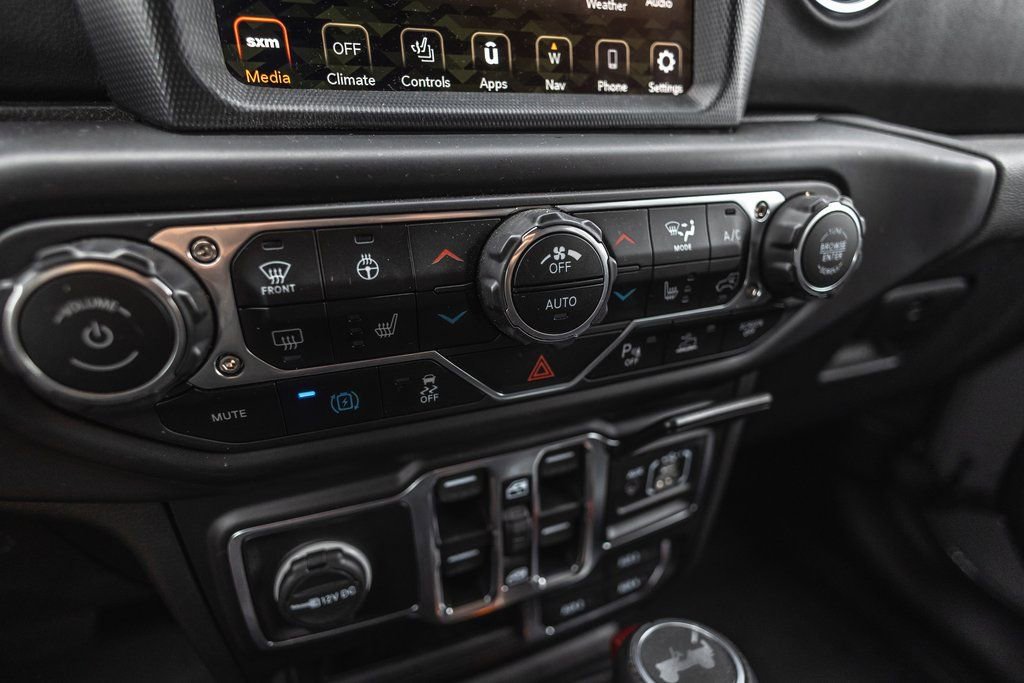 Used 2022 Jeep Wrangler Unlimited Sahara w/ Cold Weather Group image 16