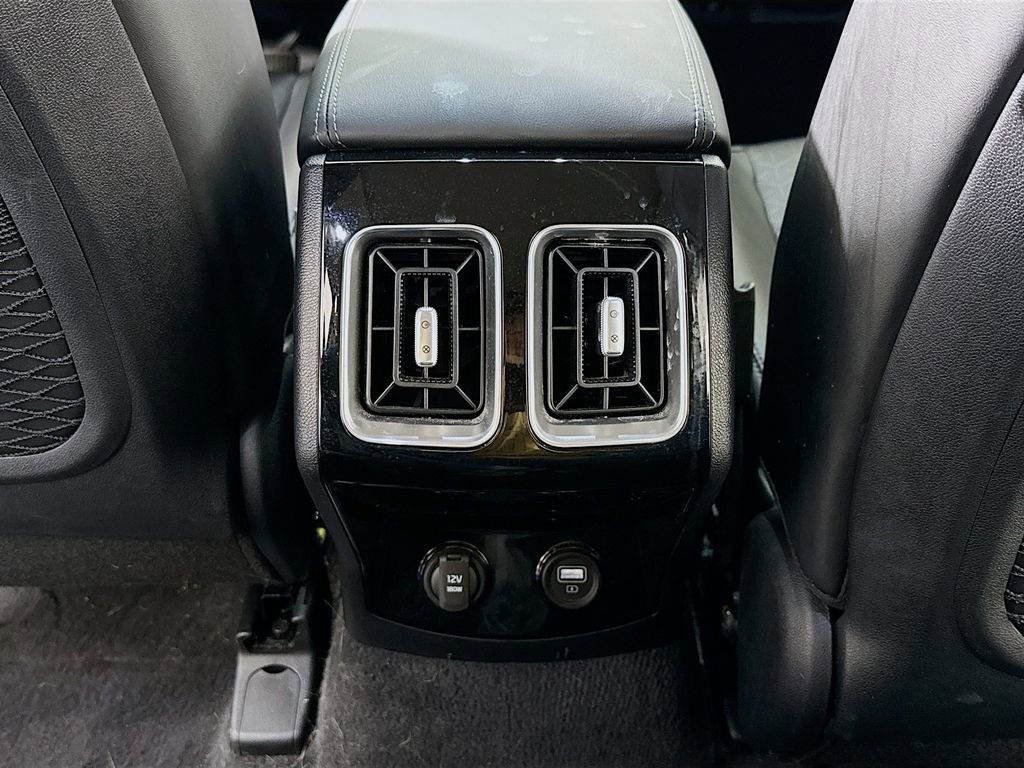 Used 2023 Kia Sorento SX image 26