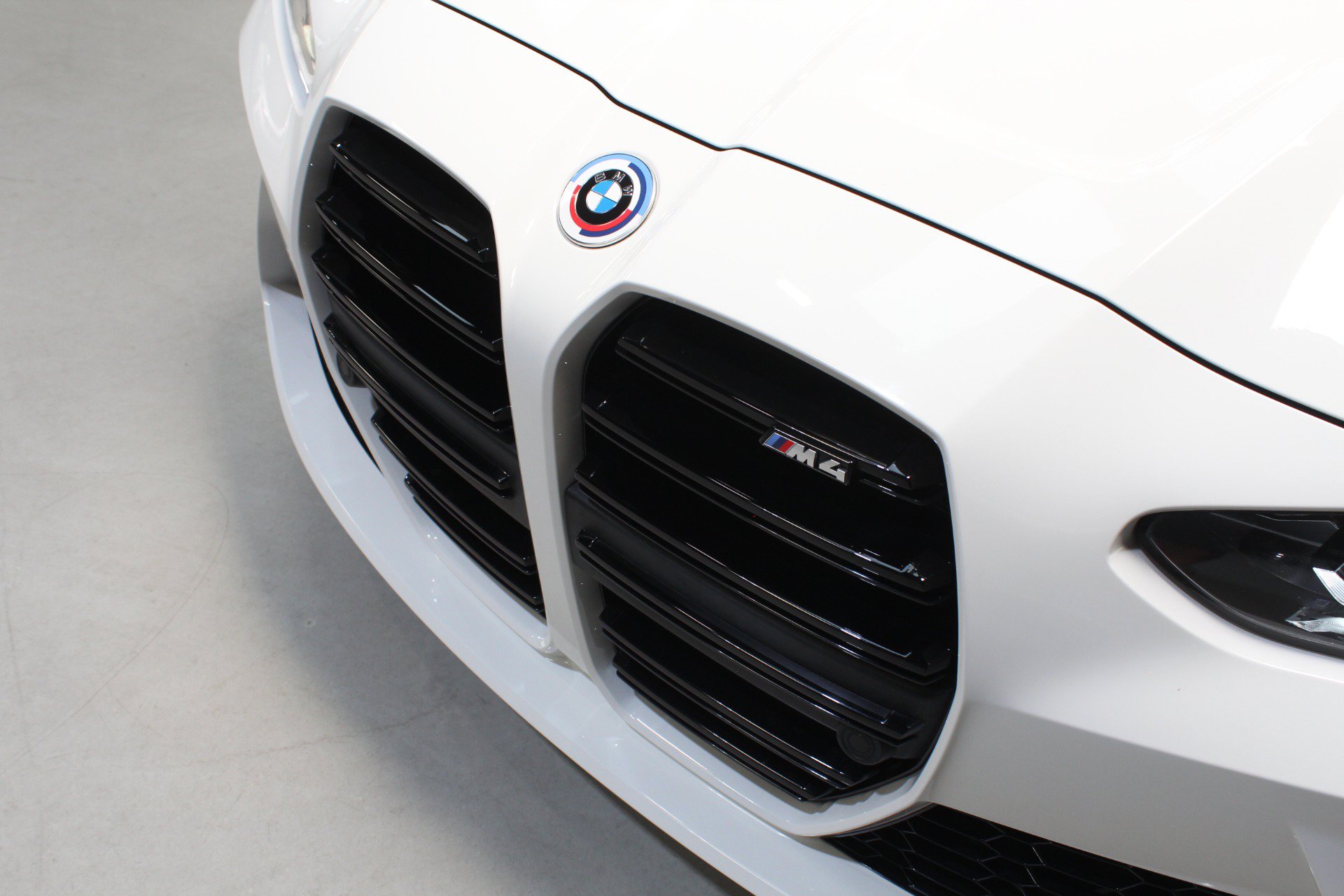 Used 2023 BMW M4 Coupe RWD image 8