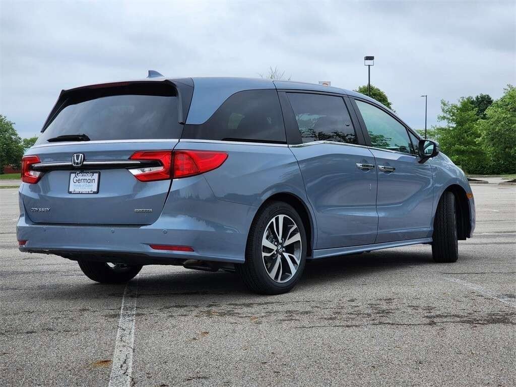 Used 2024 Honda Odyssey Touring image 16
