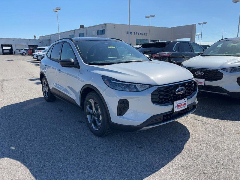 New 2026 Ford Escape ST-Line w/ Tech Pack #1 image 2