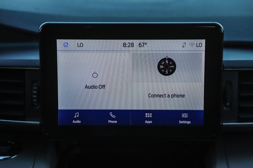 Used 2024 Ford Explorer XLT w/ Equipment Group 202A AWD/4WD image 18