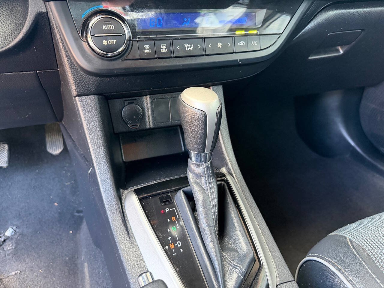 Used 2015 Toyota Corolla S FWD image 26