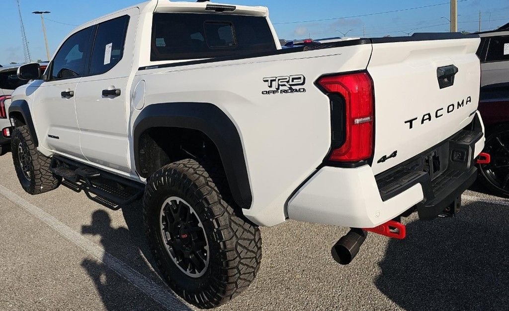 Used 2024 Toyota Tacoma TRD Off-Road w/ TRD Off Road Upgrade Package image 4