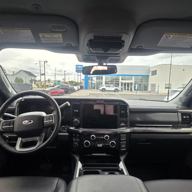 Used 2025 Ford F450 Lariat w/ Lariat Ultimate Package AWD/4WD image 22