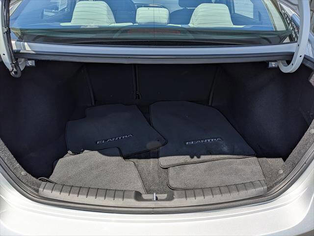 Used 2018 Hyundai Elantra SEL FWD image 14