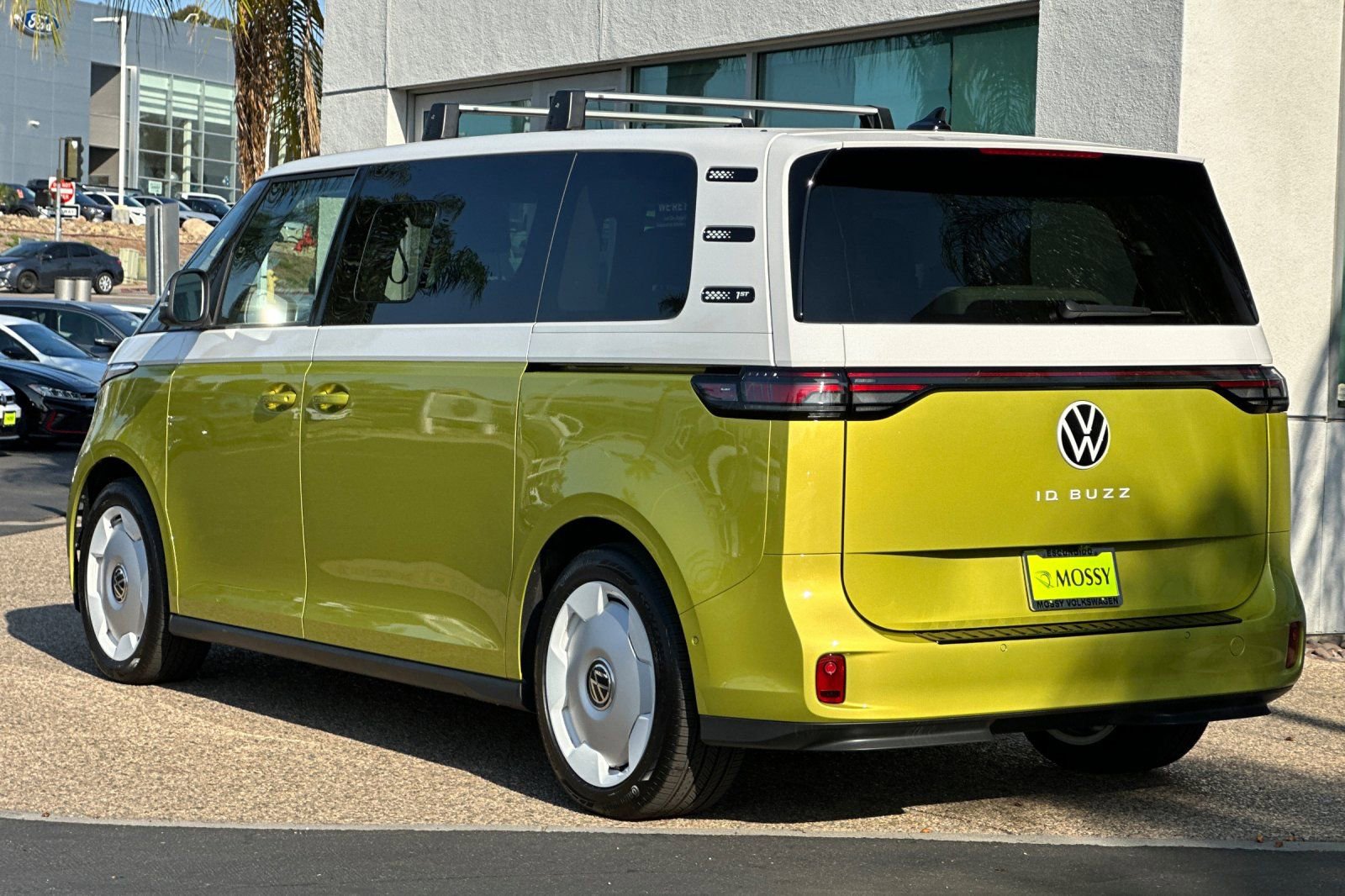 New 2025 Volkswagen ID. Buzz 1st Edition image 6