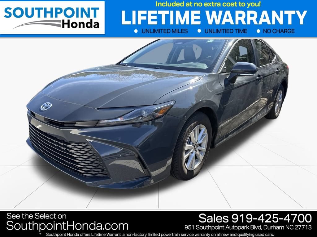 Used 2025 Toyota Camry LE video 3