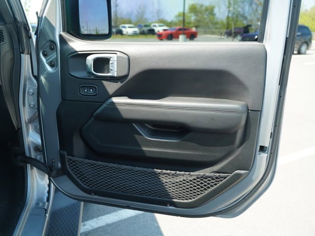 Used 2020 Jeep Wrangler Unlimited Sahara image 22