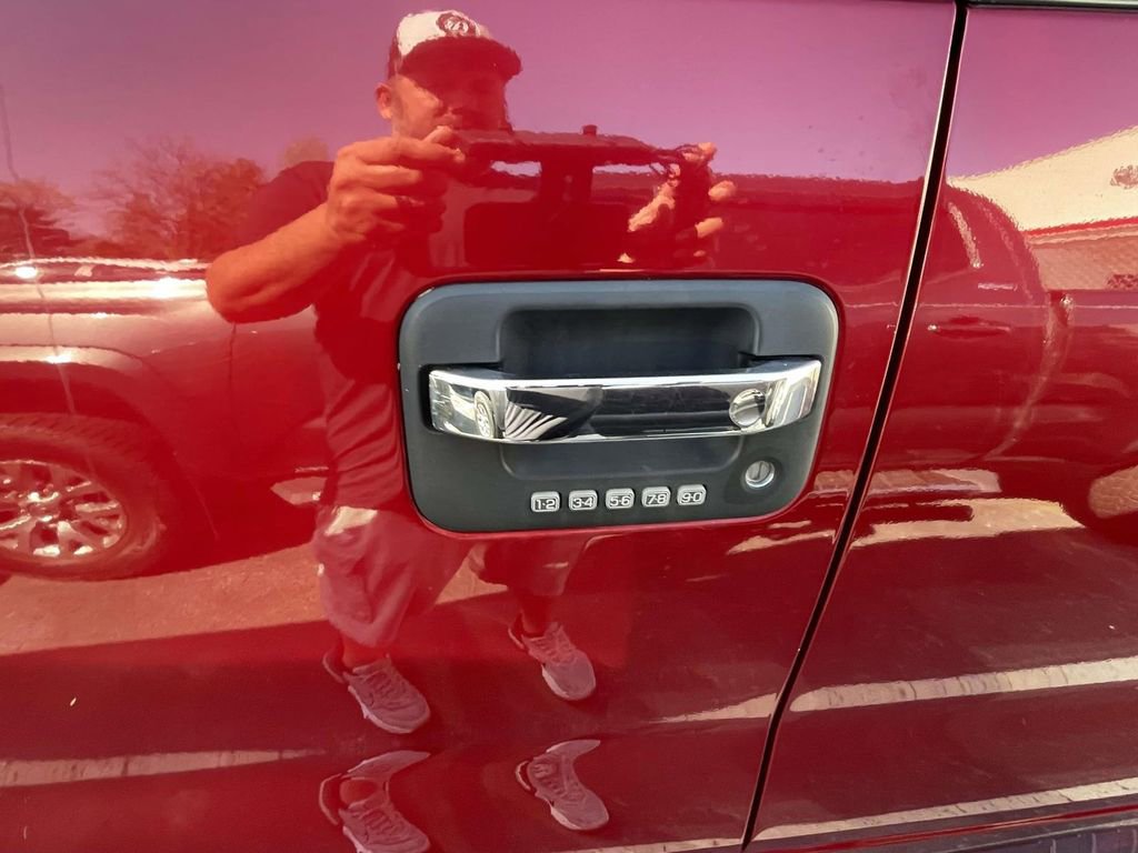 Used 2014 Ford F150 XLT w/ XLT Chrome Package image 18