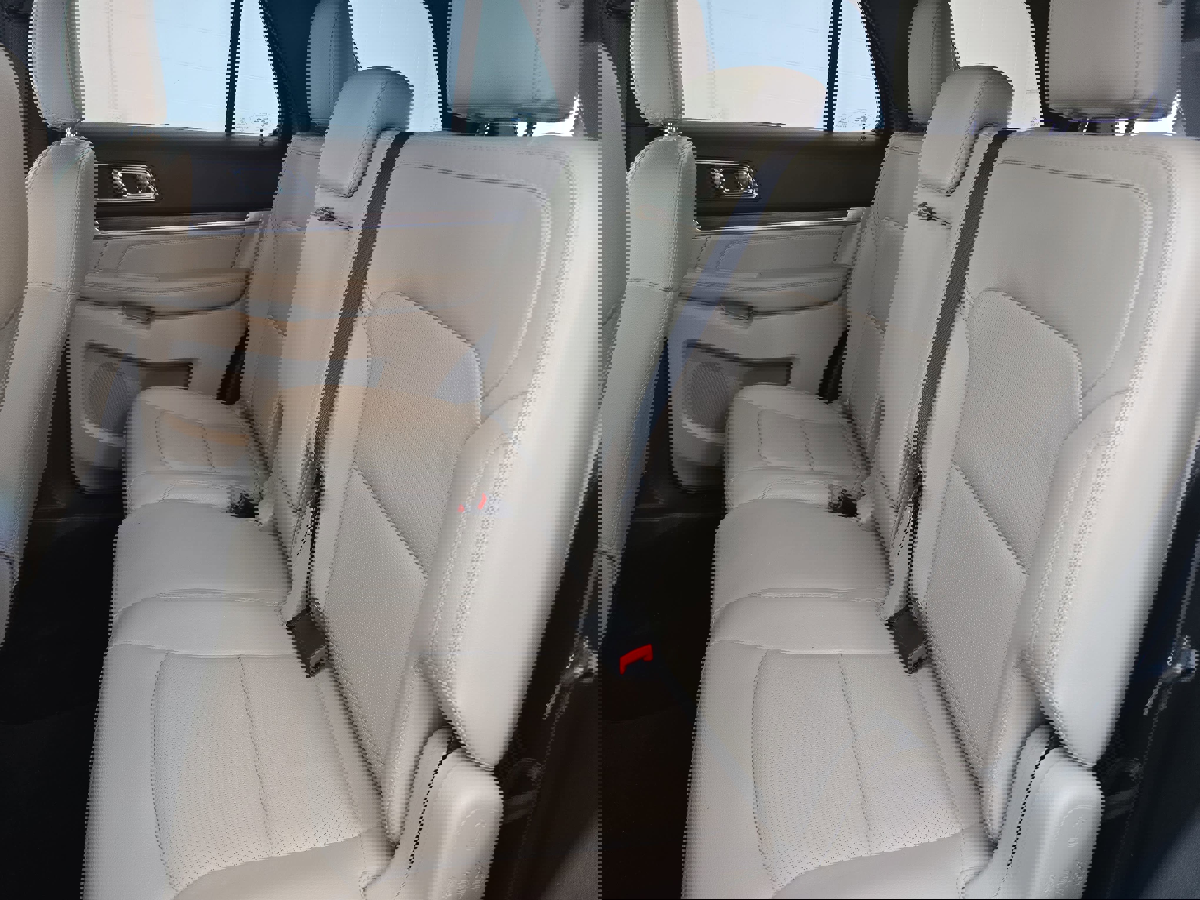 Used 2019 Ford Explorer Limited FWD image 15