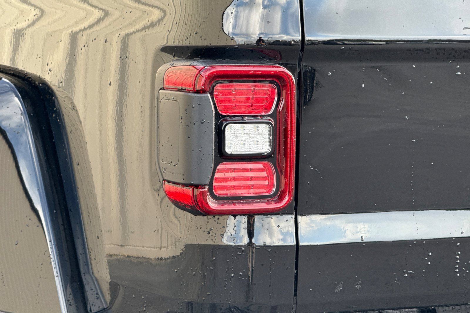 New 2026 Jeep Gladiator Mojave AWD/4WD image 27