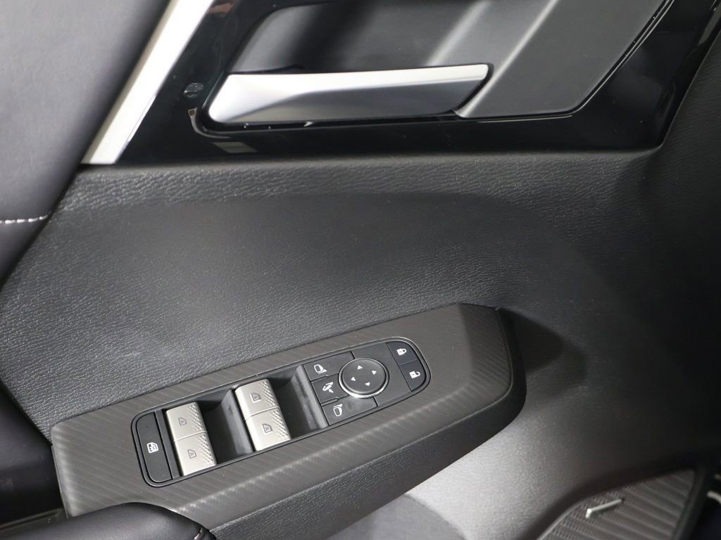 New 2026 Mitsubishi Outlander SE image 37