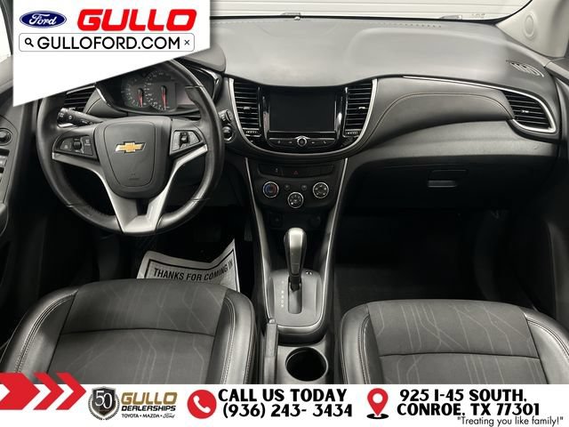 Used 2017 Chevrolet Trax LT w/ LT Convenience Package FWD image 12