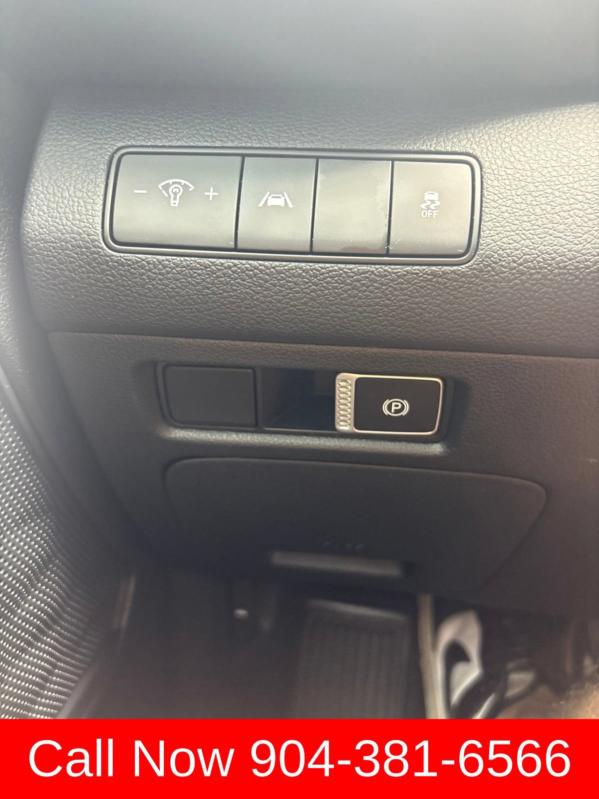 Used 2022 Hyundai Santa Fe SEL FWD image 19