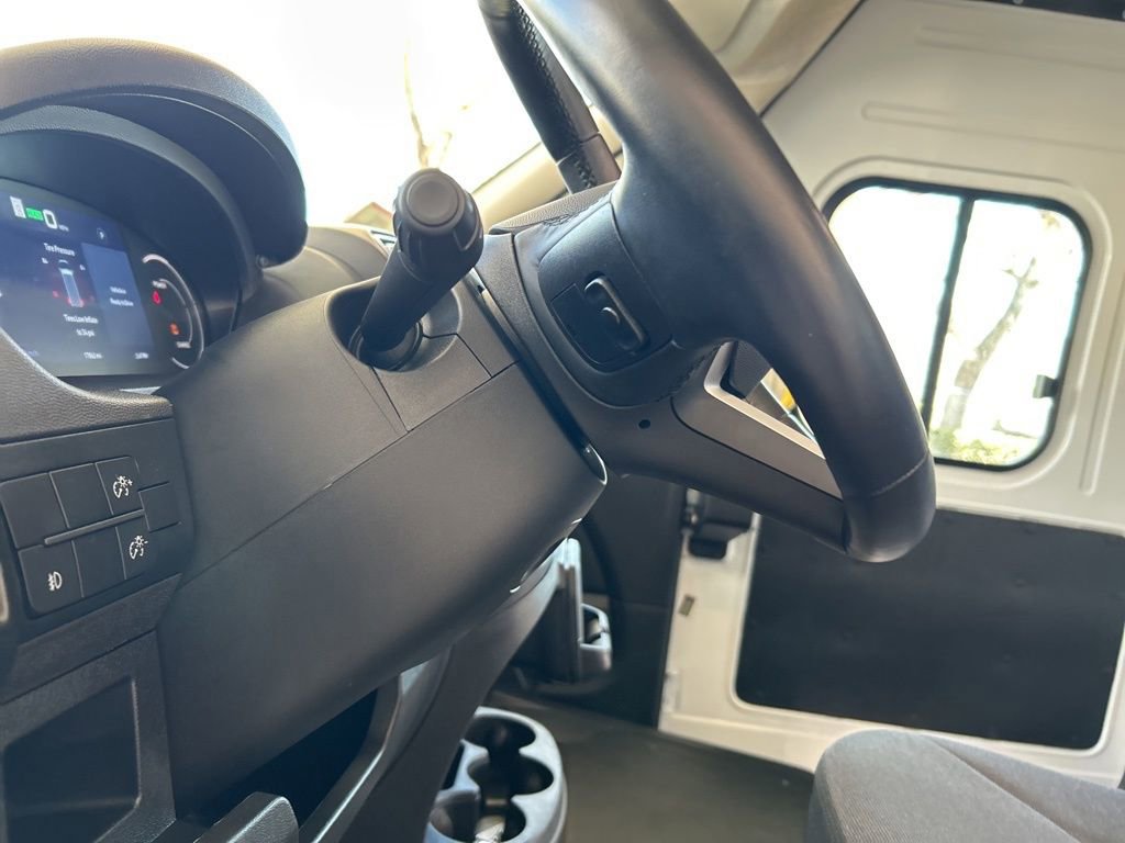 Used 2024 RAM ProMaster 3500 w/ Delivery Van Package image 35