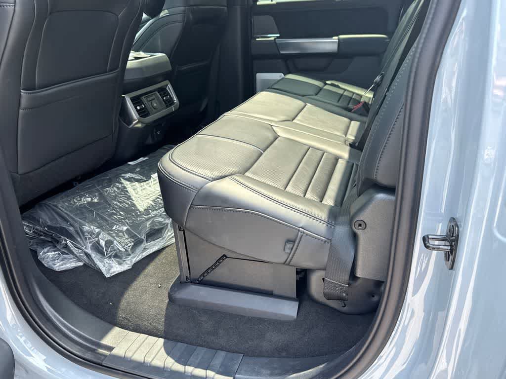 New 2025 Ford F250 Platinum image 15