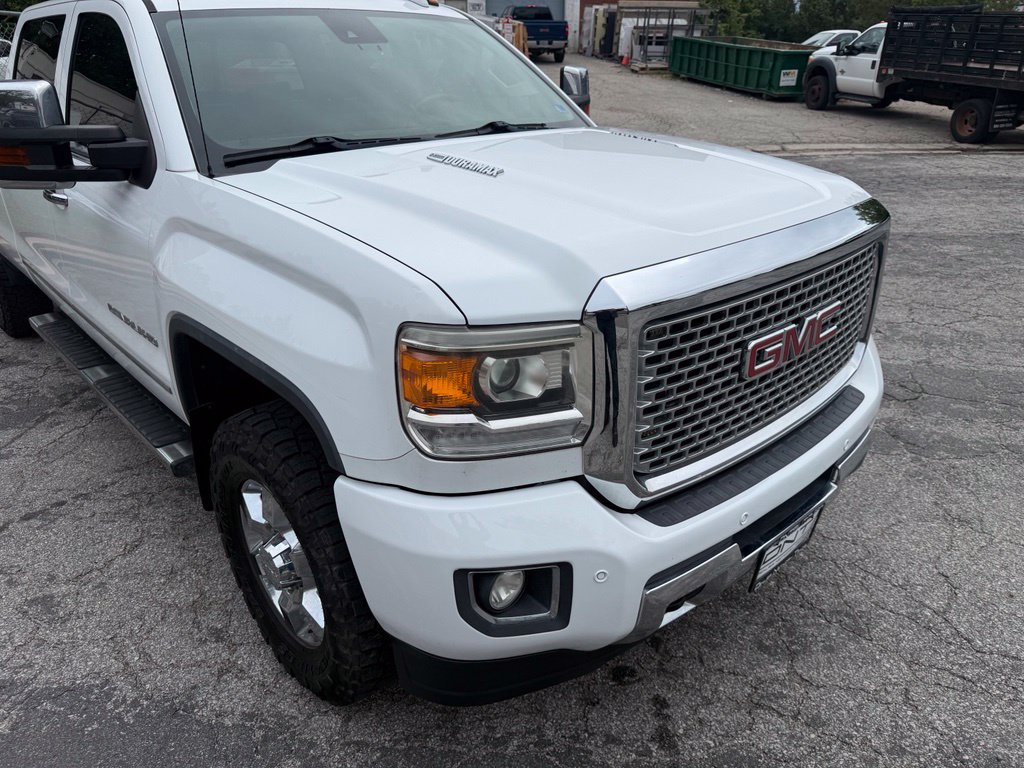 Used 2016 GMC Sierra 3500 Denali w/ Duramax Plus Package AWD/4WD image 16