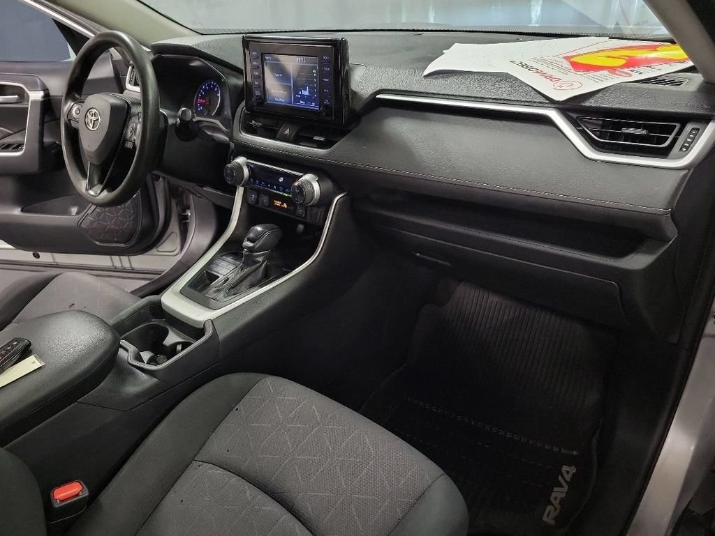 Used 2019 Toyota RAV4 XLE w/ Convenience Package AWD/4WD image 24