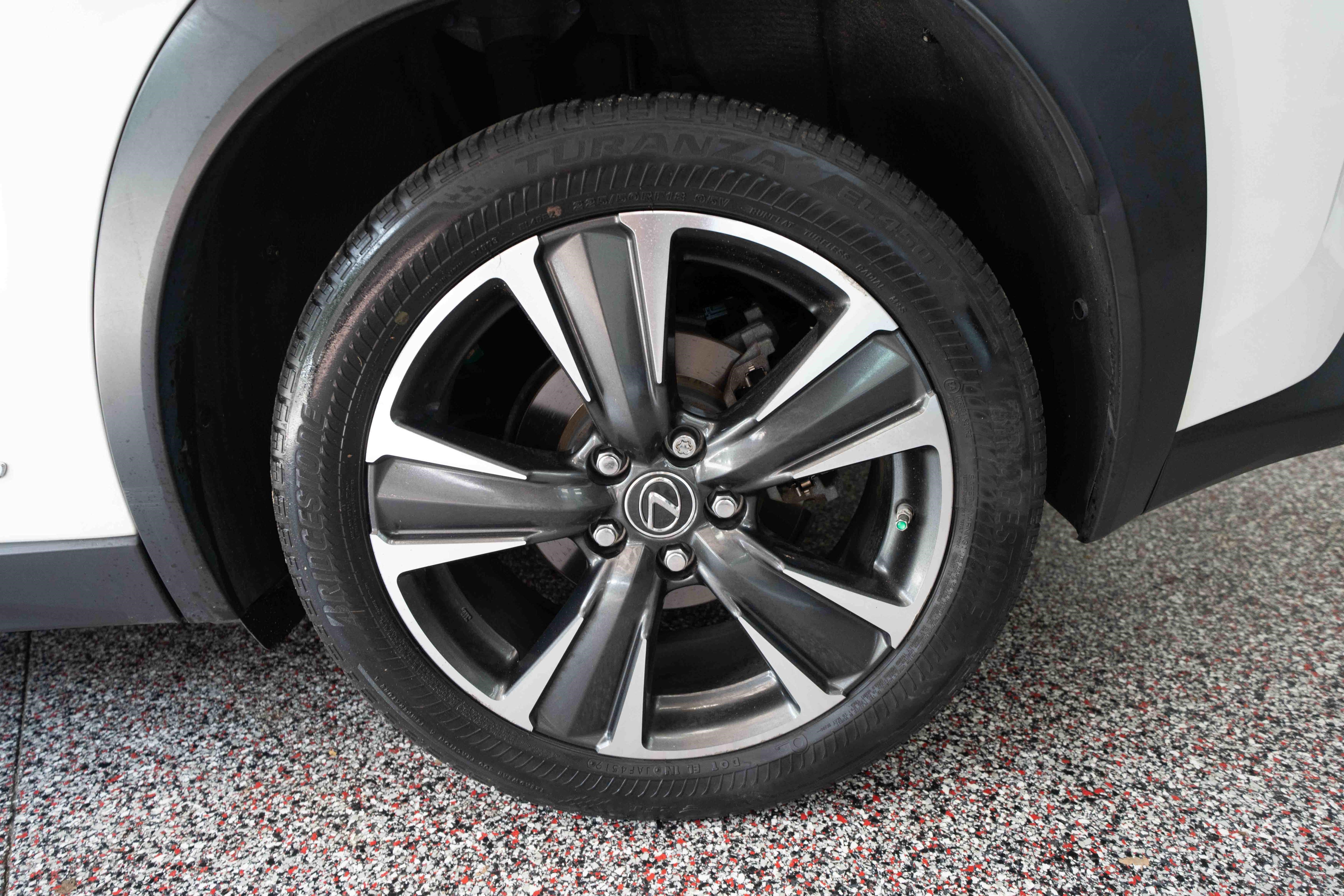 Used 2020 Lexus UX 250h w/ Premium Package AWD/4WD image 29