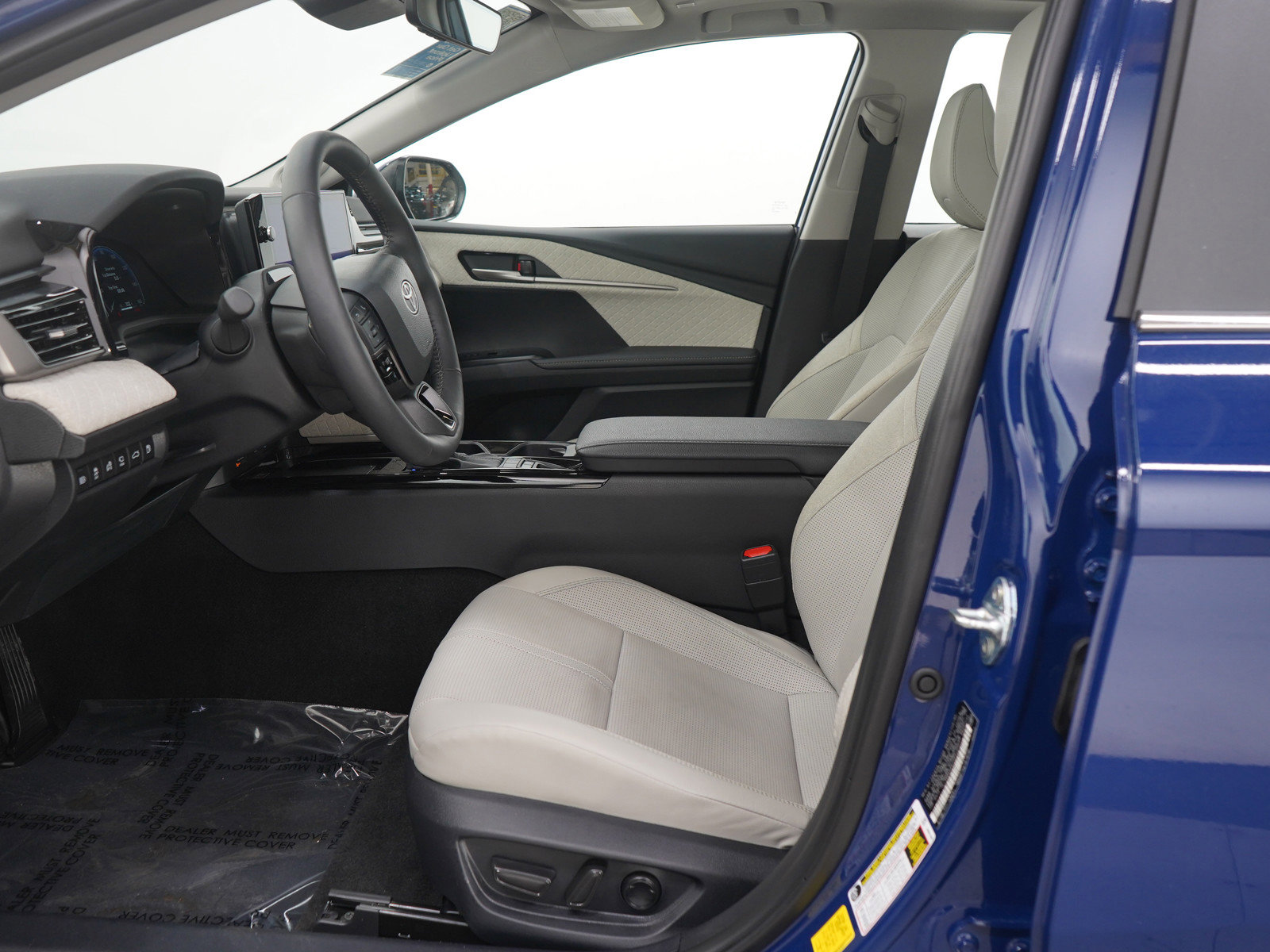 Used 2025 Toyota Camry XLE image 20