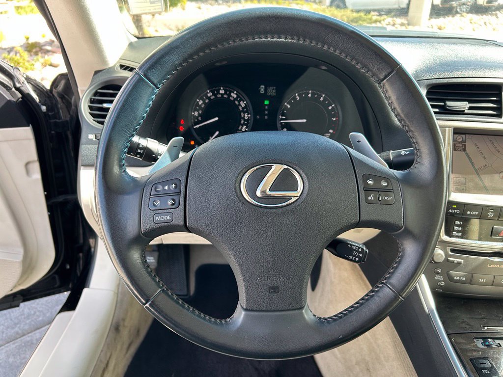 Used 2010 Lexus IS 350C w/ Luxury Pkg RWD image 11