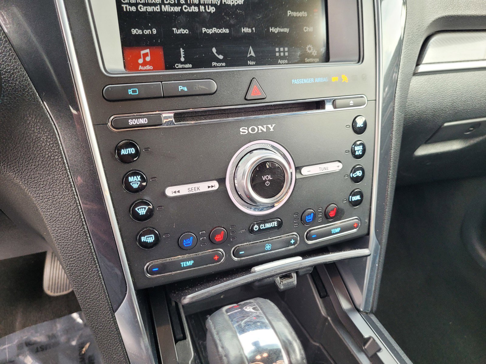 Used 2018 Ford Explorer Sport w/ Equipment Group 401A image 20