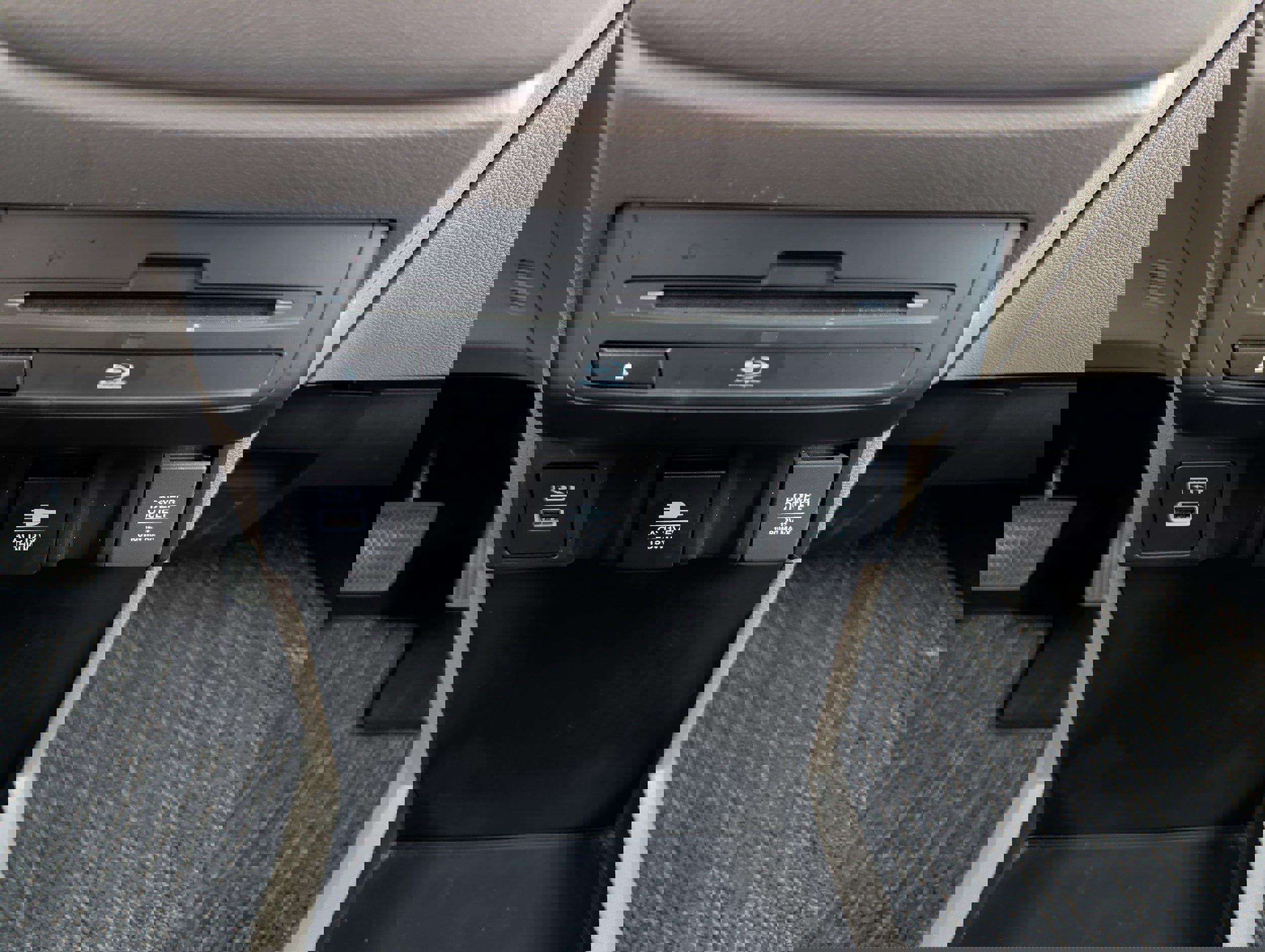 Used 2023 Honda Odyssey Touring image 25