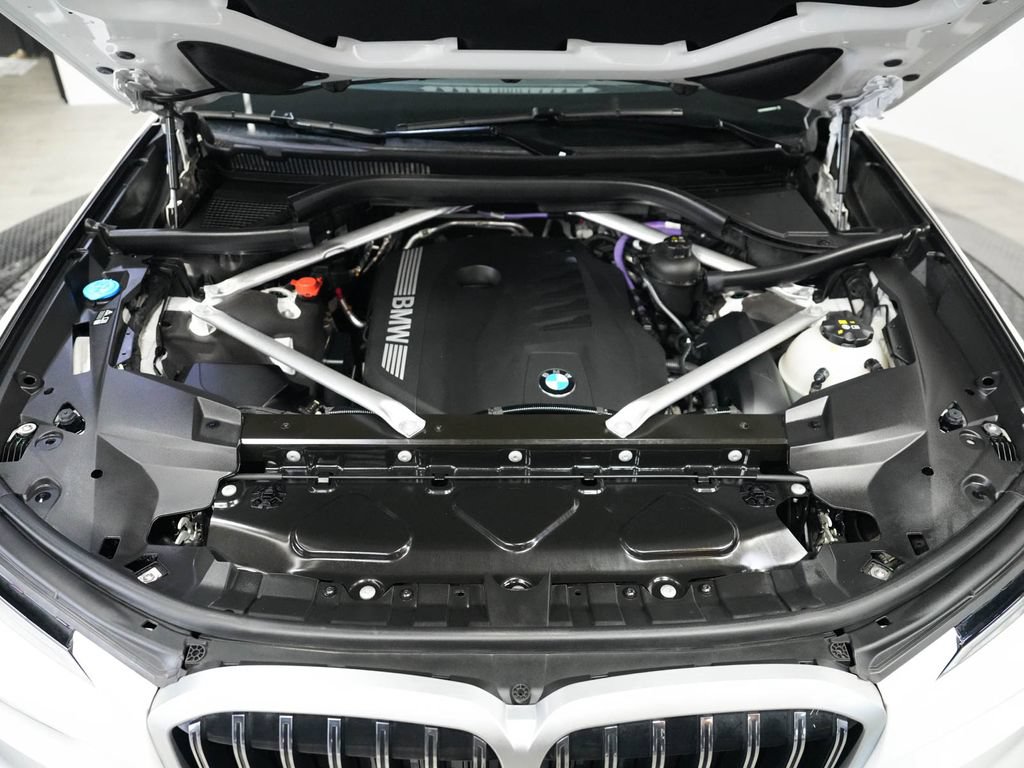 Used 2024 BMW X7 xDrive40i AWD/4WD image 50
