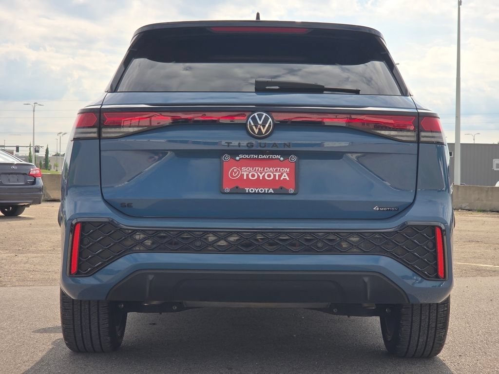 Used 2025 Volkswagen Tiguan SE R-Line AWD/4WD image 20