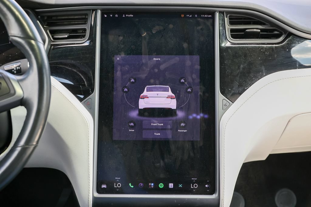 Used 2020 Tesla Model X Long Range AWD/4WD image 5