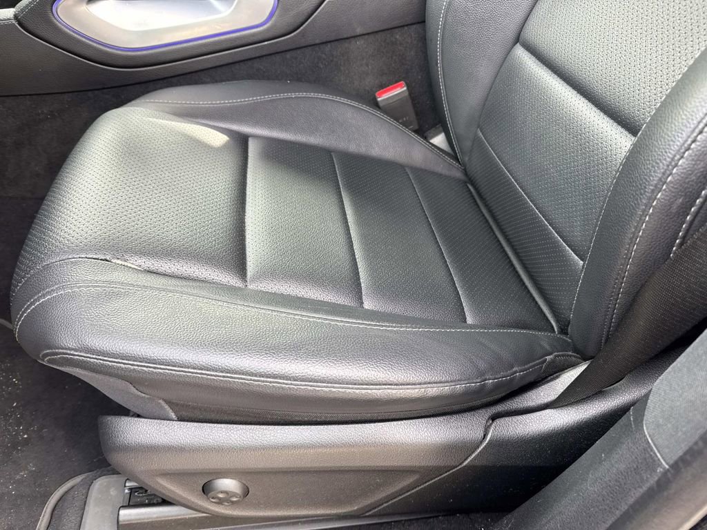 Used 2022 Mercedes-Benz GLE 350 4MATIC image 17