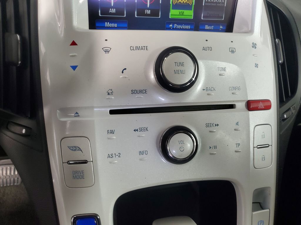 Used 2013 Chevrolet Volt FWD image 18