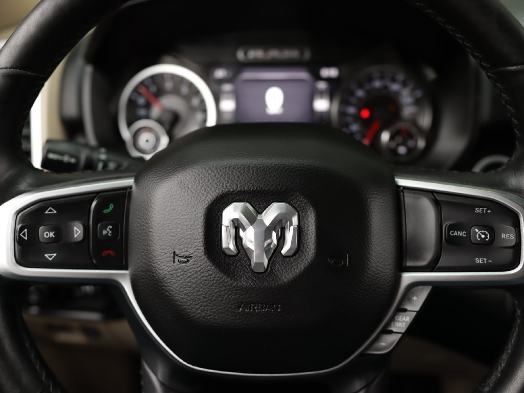 Used 2019 RAM 1500 Big Horn AWD/4WD image 12