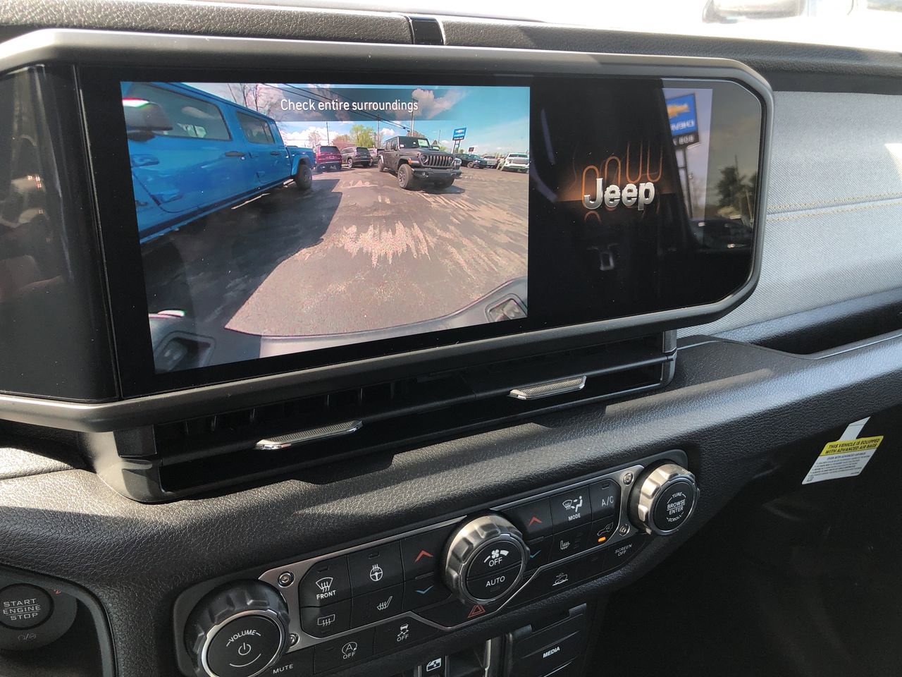 New 2026 Jeep Gladiator Sport image 20