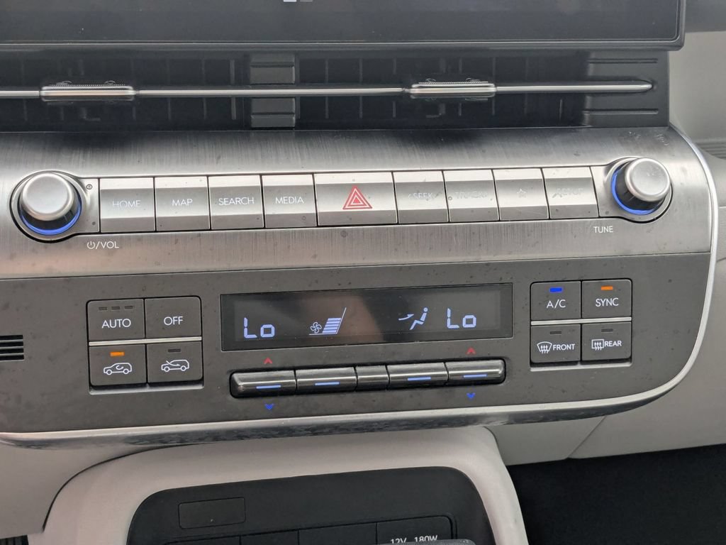 Used 2024 Hyundai Kona SEL AWD/4WD image 20