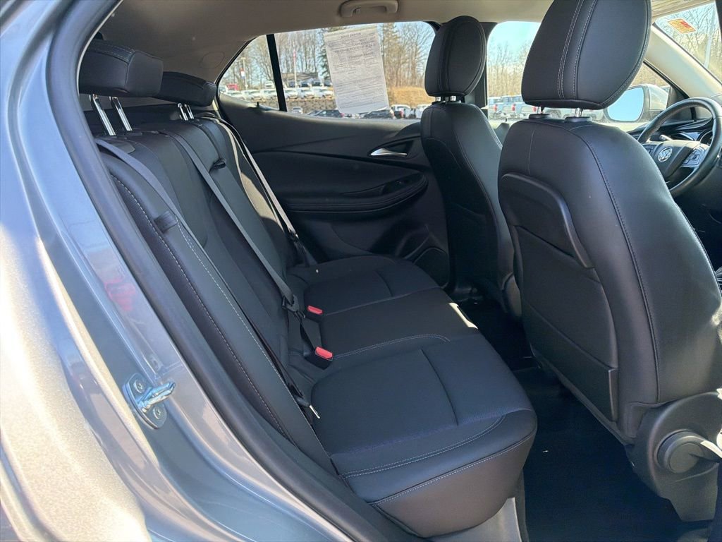 Used 2023 Buick Encore GX Select w/ Sport Touring Package image 20