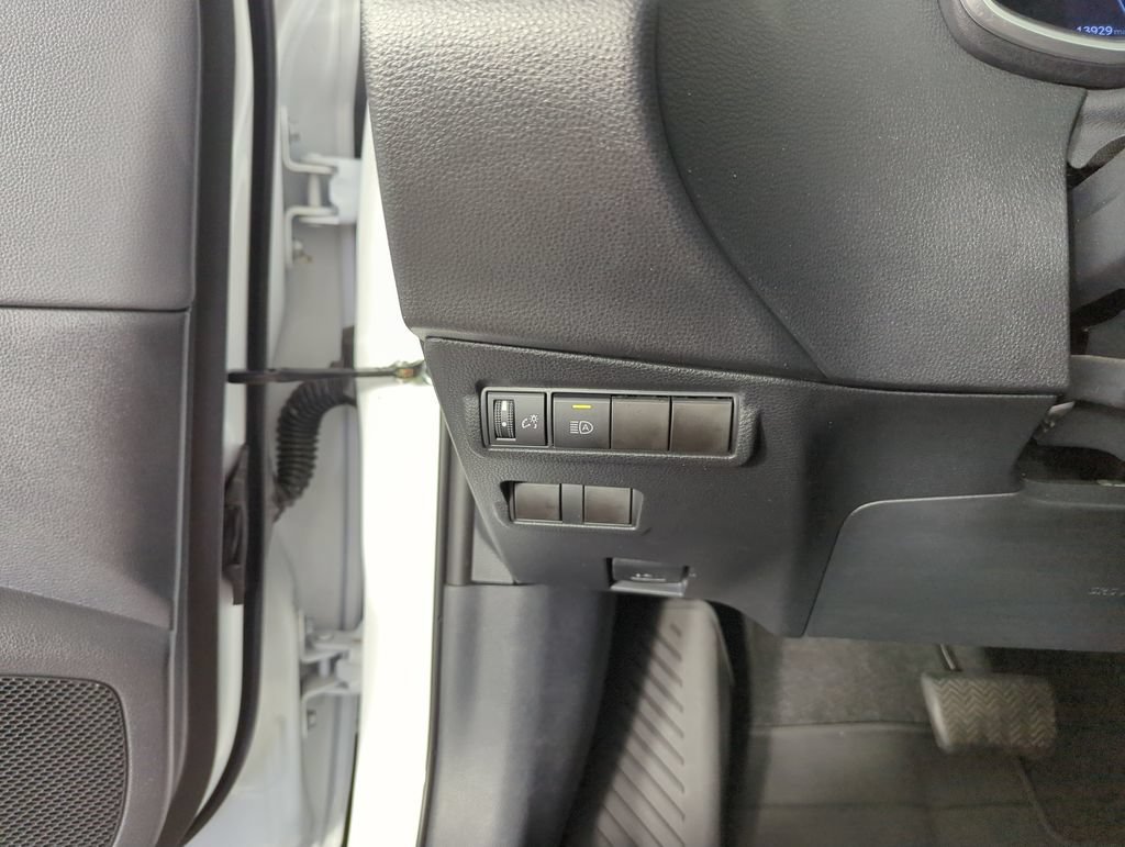Used 2023 Toyota Corolla Cross XLE FWD image 20
