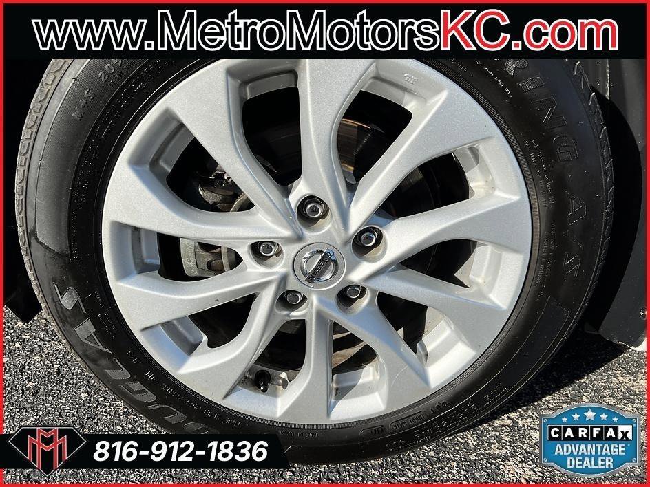 Used 2018 Nissan Sentra SV image 12