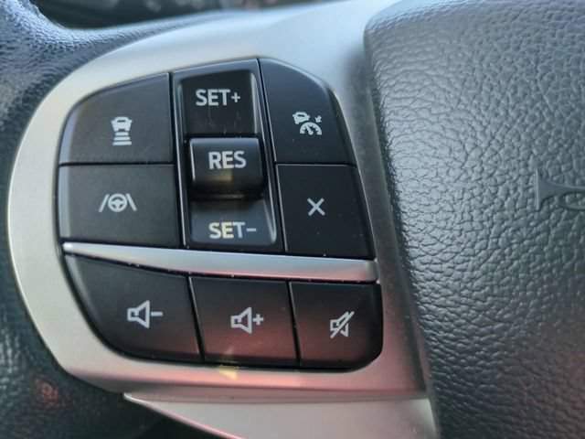 Used 2022 Ford Explorer XLT w/ Equipment Group 202A AWD/4WD image 28