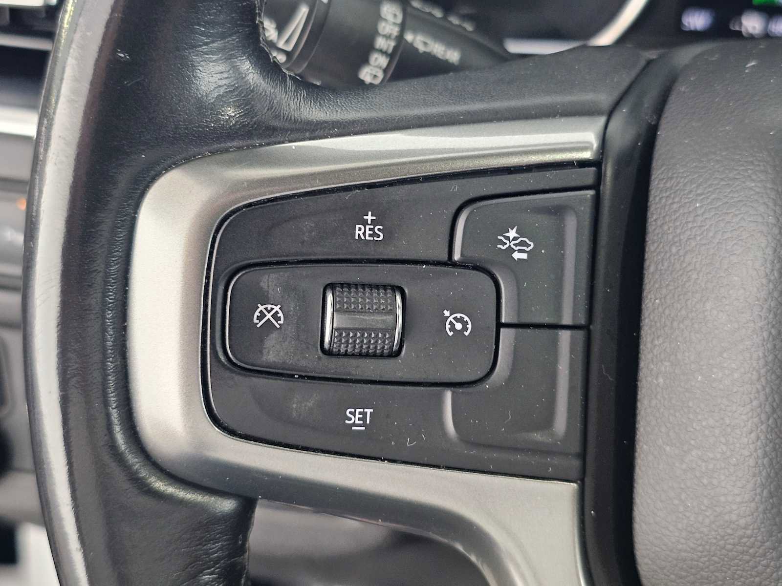 Used 2021 Chevrolet Suburban LT w/ Rear Media and Nav Package AWD/4WD image 28
