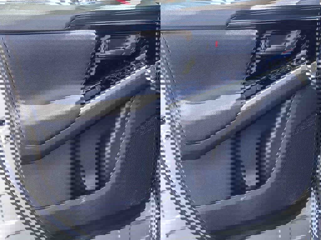 Used 2023 Toyota bZ4X XLE w/ Weather Package image 20