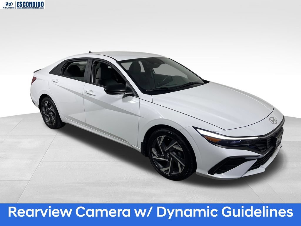Certified 2025 Hyundai Elantra Sport FWD image 7