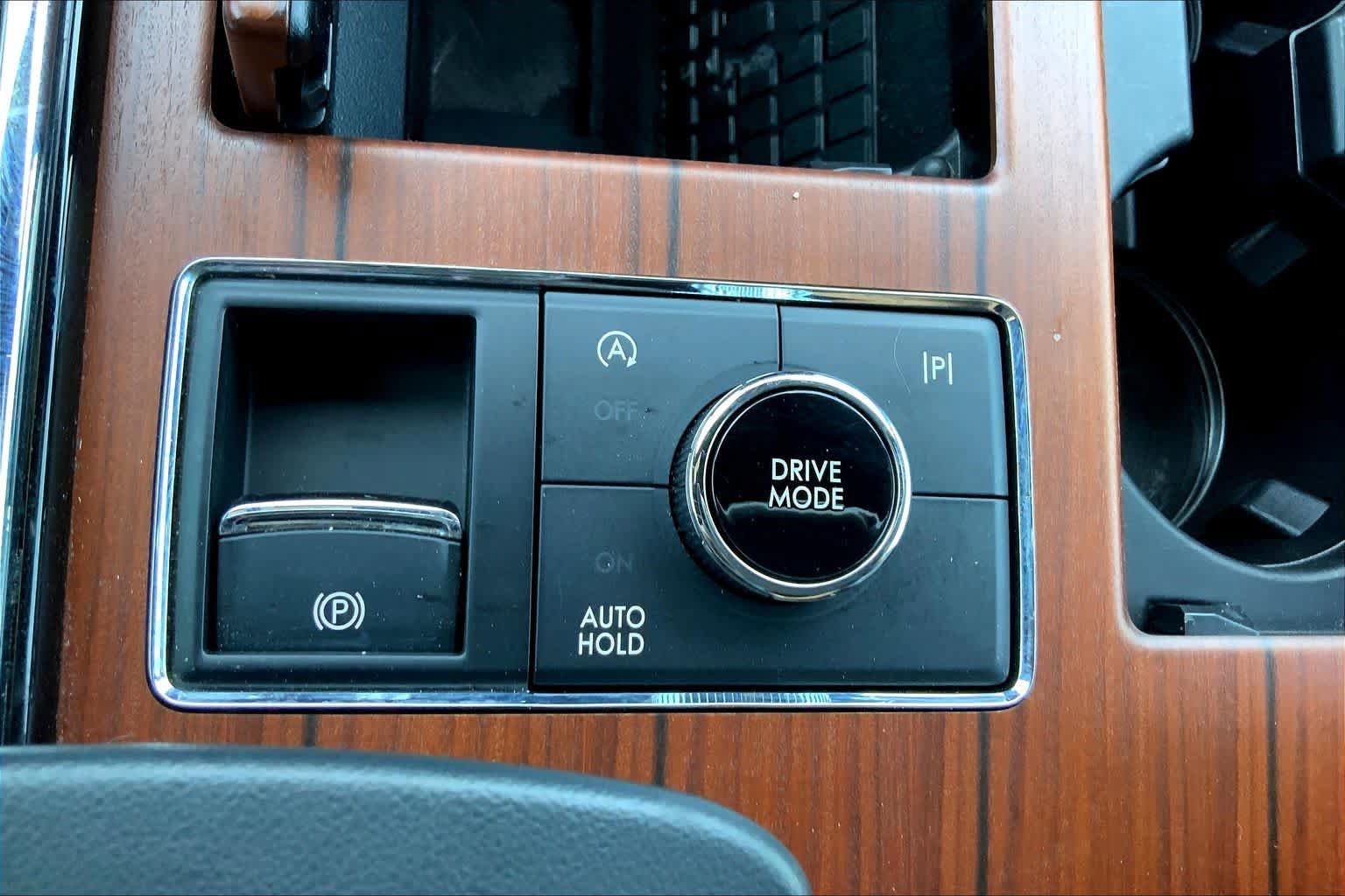 Used 2024 Lincoln Navigator Reserve image 36