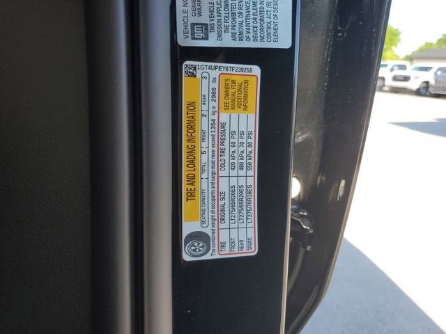 New 2026 GMC Sierra 2500 AT4 w/ AT4 Premium Plus Package AWD/4WD image 33