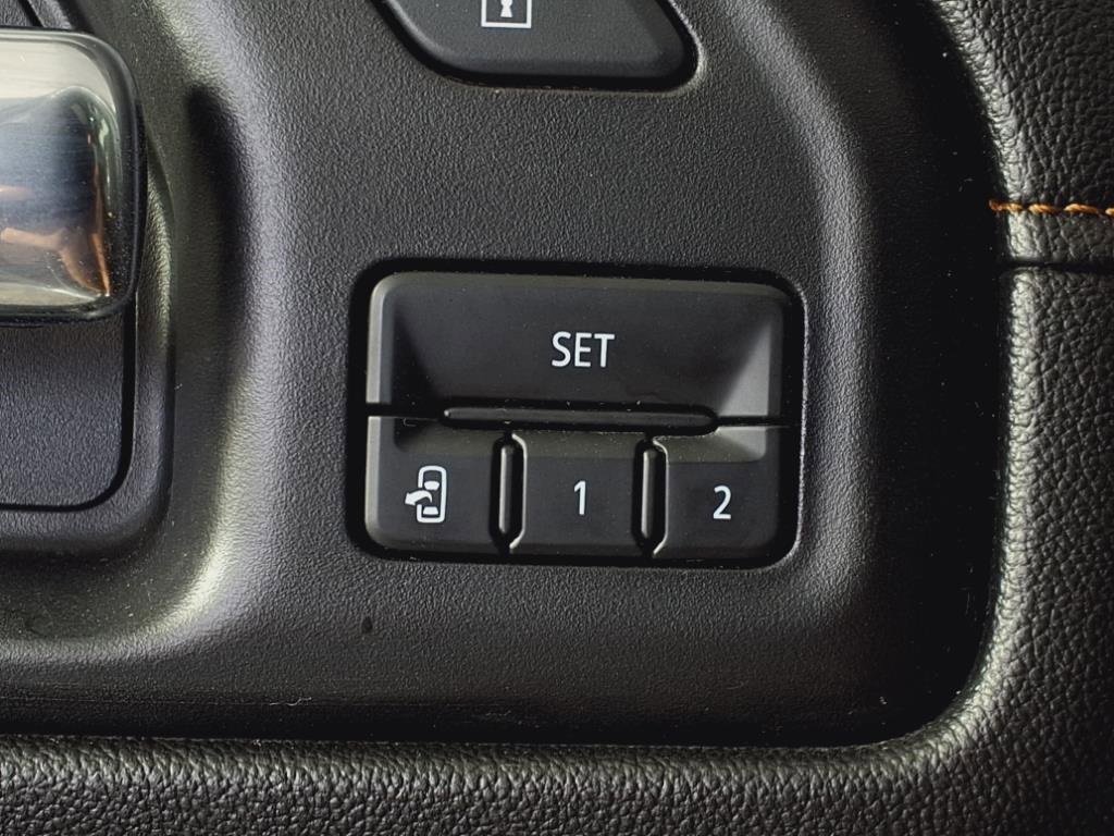 Used 2021 GMC Sierra 1500 AT4 w/ AT4 Value Package image 11